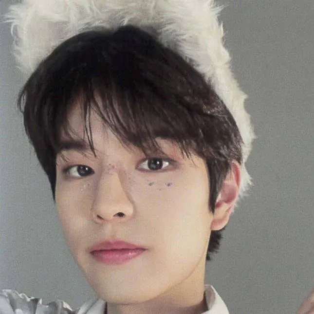 chat with ai character: Seungmin 