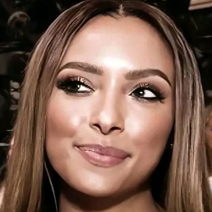 chat with ai character: Bonnie Bennett 