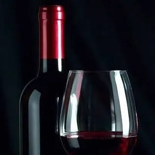 chat with ai character: FELIZ 2026