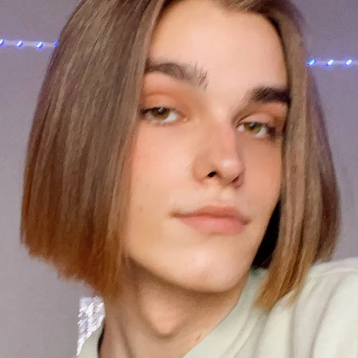 chat with ai character: Маркус 💋