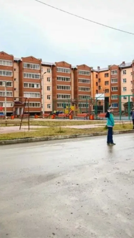 ai character: Город background