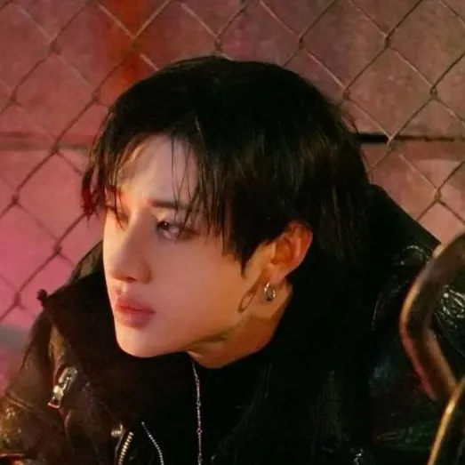 chat with ai character: Bangchan 