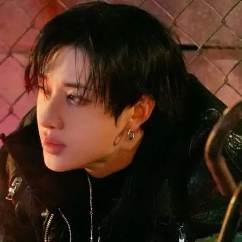 chat with ai character: Bangchan 