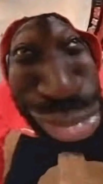 ai character: tu hijo malcriado2 background