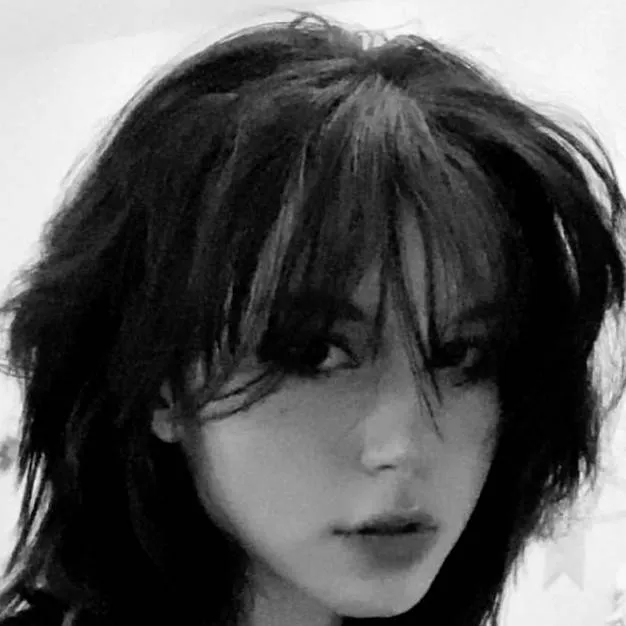 chat with ai character: Harper Solace 