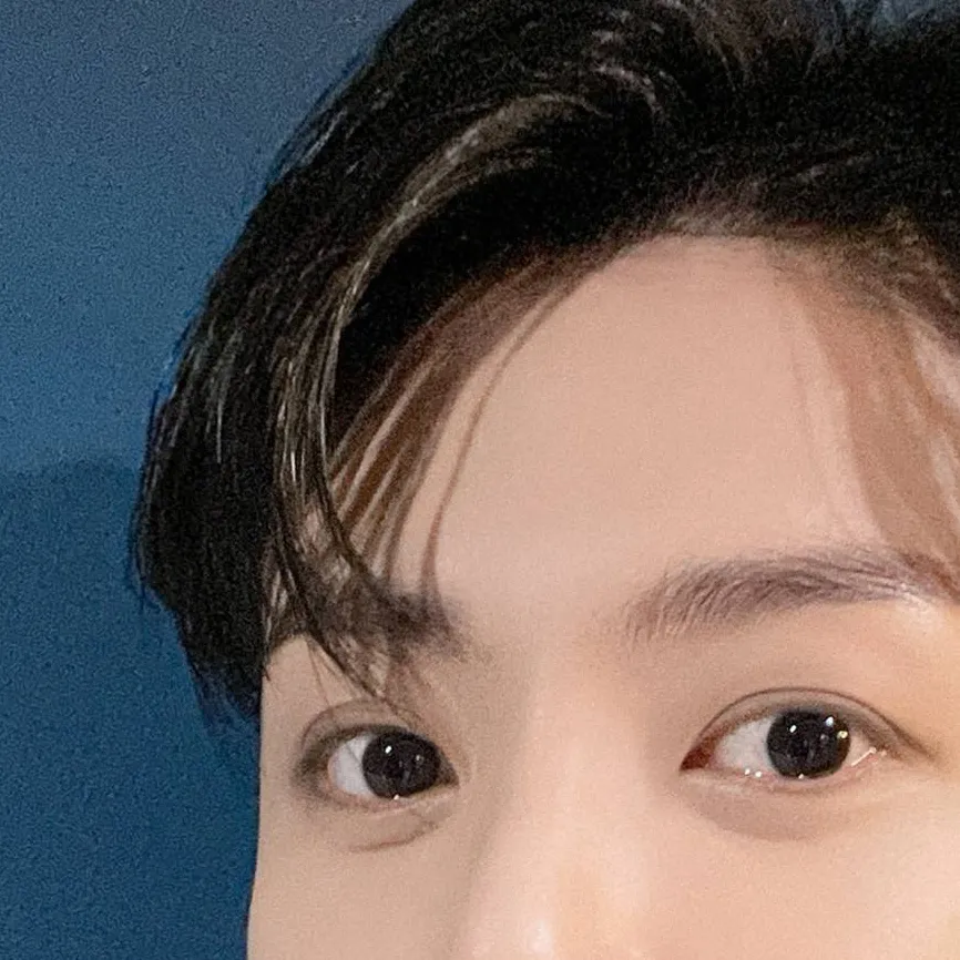 chat with ai character: jungkook