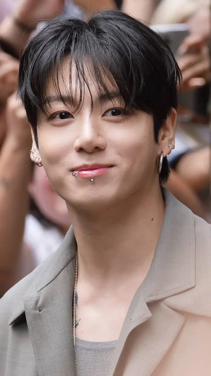 ai character: jungkook background