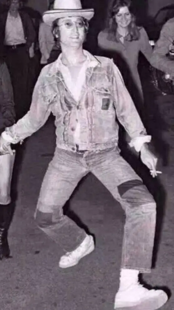 Talkie AI - Chat with the cooler john