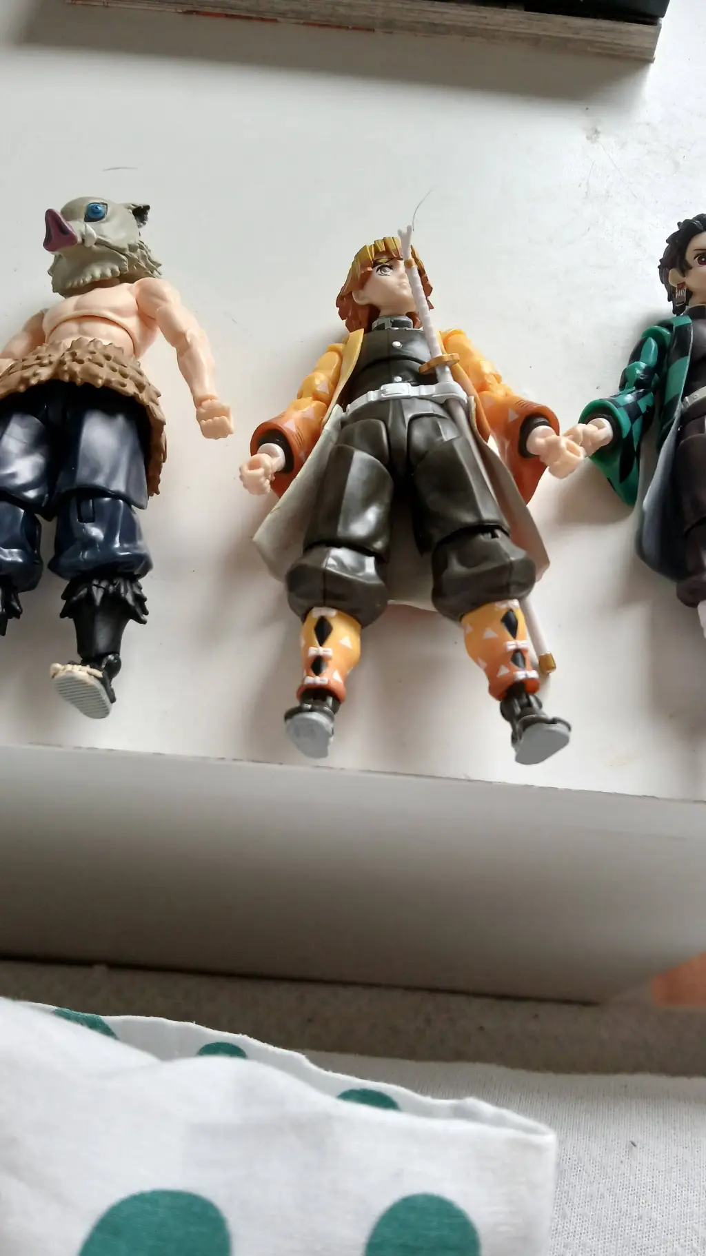 ai character: les 3 background