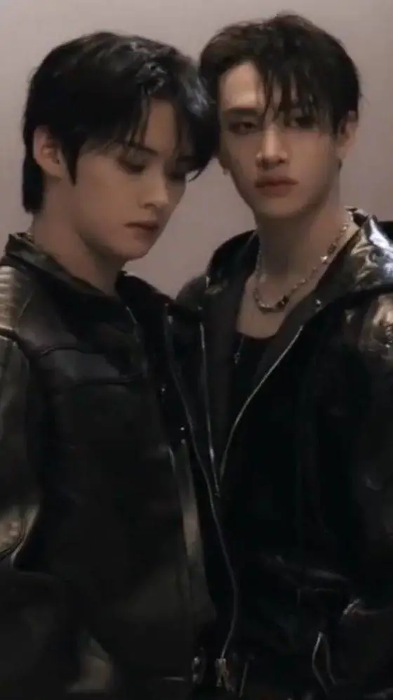 ai character: 🐺💍•Minchan•💍🐰 background