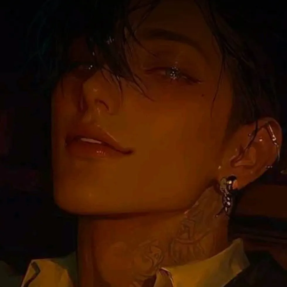 chat with ai character: André!