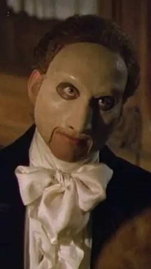 ai character: Erik Carriere background