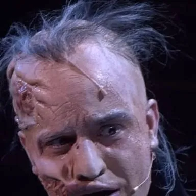 chat with ai character: Erik (phantom)