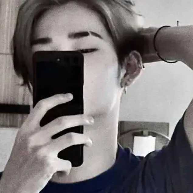 chat with ai character: ★𝓝𝓲𝓼𝓱𝓲𝓶𝓾𝓻𝓪 𝑅𝒾𝓀𝒾✭