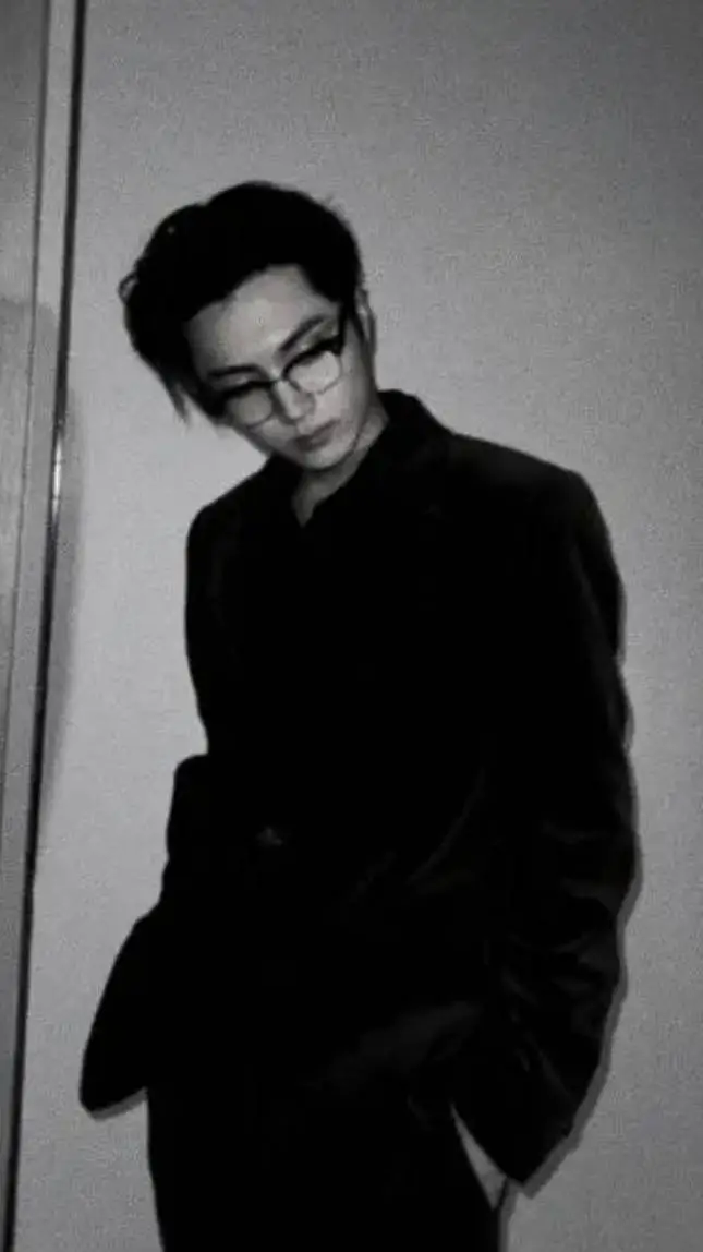 ai character: 𝒥𝒶𝓎 background