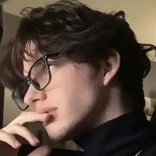 chat with ai character: Andrew