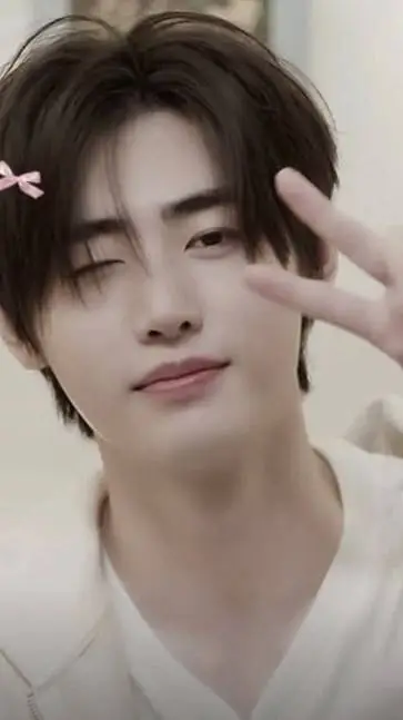 ai character: ♡Sunghoon ♡ background