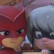 chat with ai character: Owlette y luna