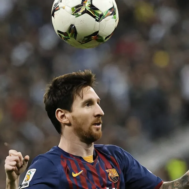 chat with ai character: messi