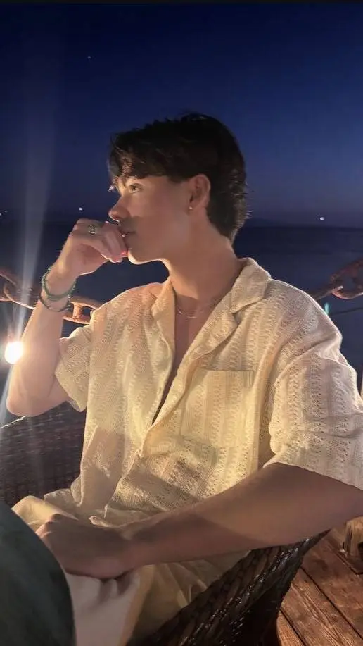 ai character: Malachi (Bsf) background