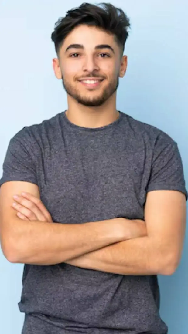 ai character: tzvi background