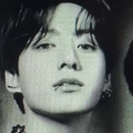 chat with ai character: Jungkook 