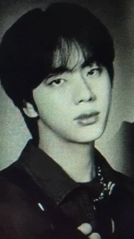 ai character: Jin  background