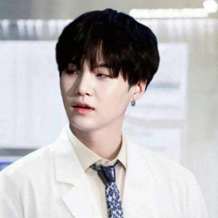 chat with ai character: Dr. suga