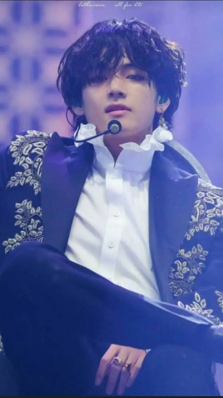 ai character: Taehyung  background