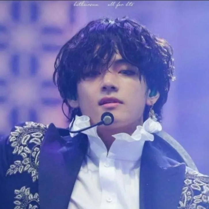 chat with ai character: Taehyung 