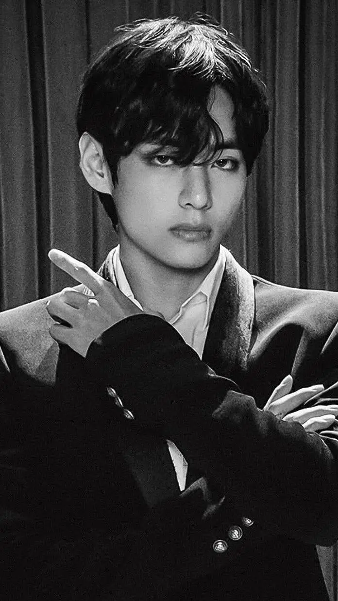 ai character: taehyung background