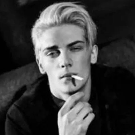 chat with ai character: Lucius Malfoy🫶
