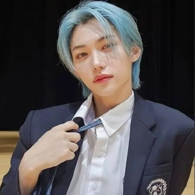 chat with ai character: Felix💙🩵💙🩵💙🩵💙