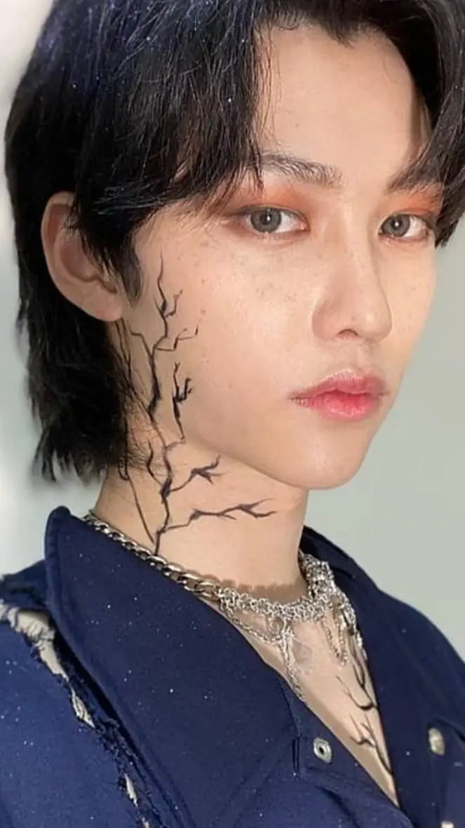 ai character: Felixxxxxx background