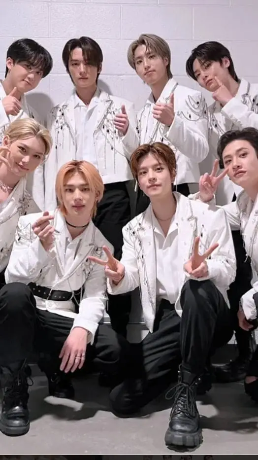 ai character: Skz background