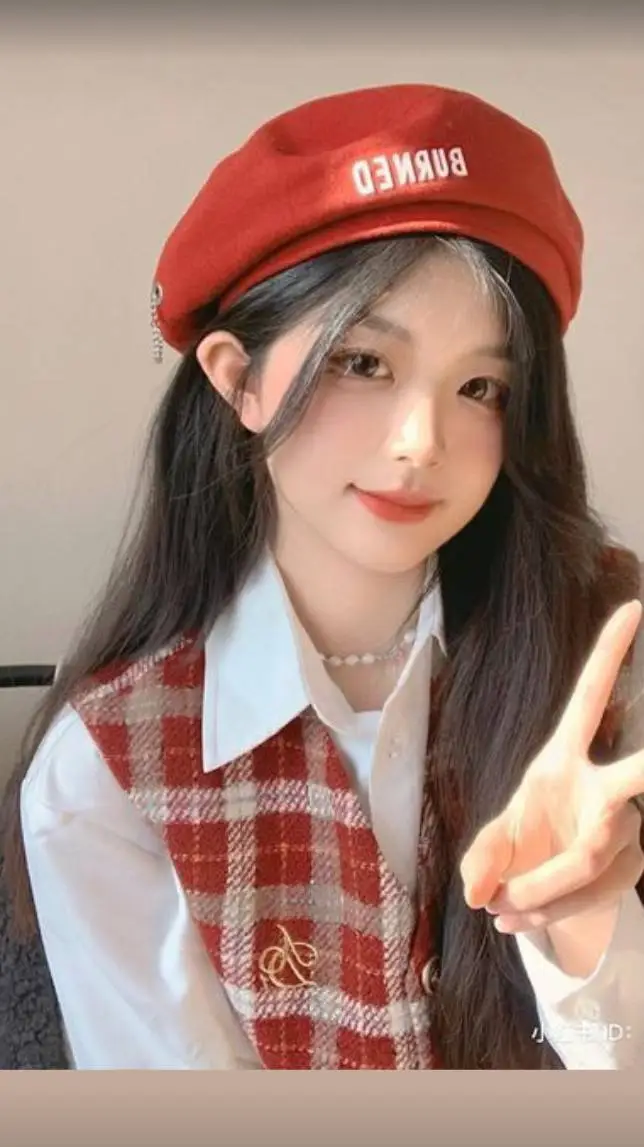 ai character: Su-Ji-Soo  background