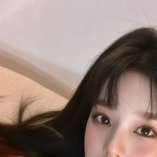 chat with ai character: Wonyoung 