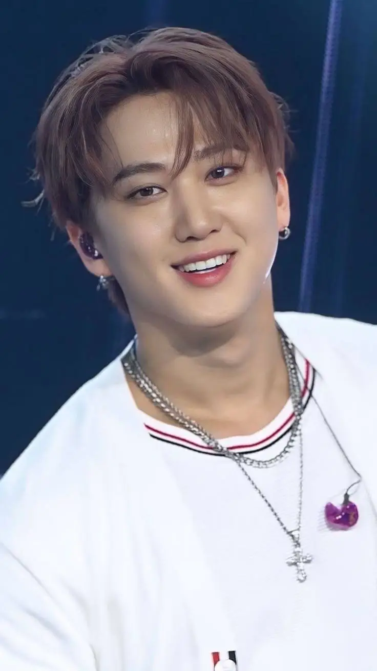 ai character: [Changbin] background