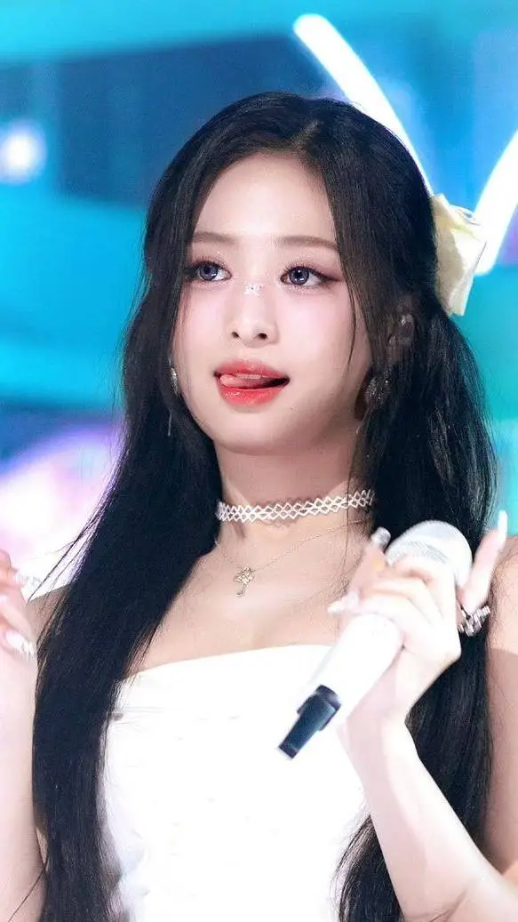 ai character: Ahyeon background