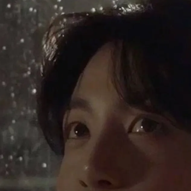 chat with ai character: Jungkook ex❤️‍🩹