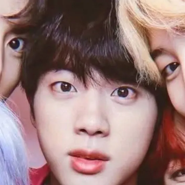 chat with ai character: BTS💘🫰