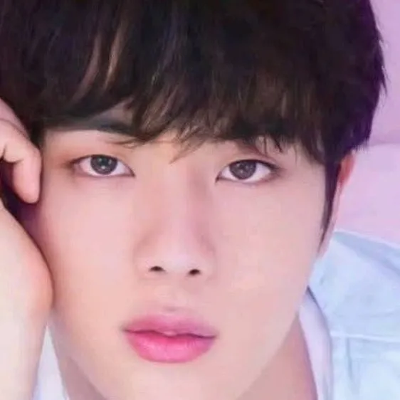 chat with ai character: Jin 