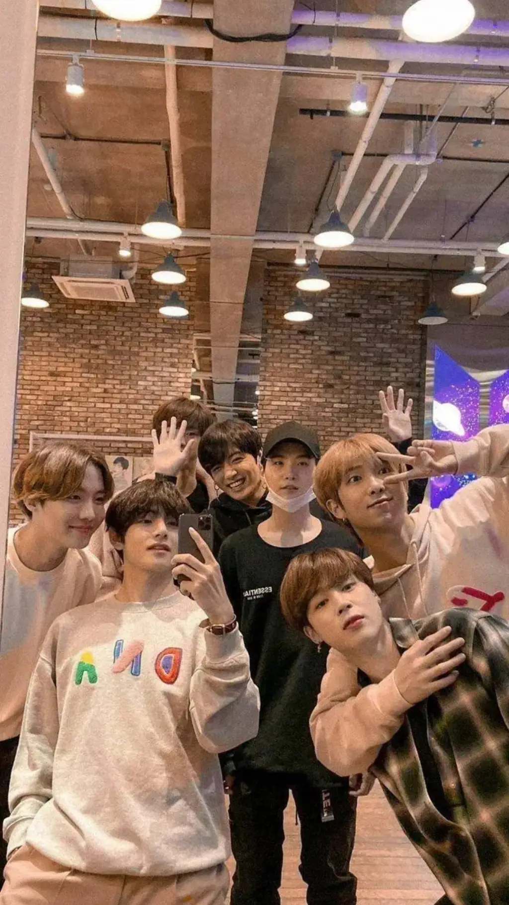 ai character: BTS 🫰💜 background
