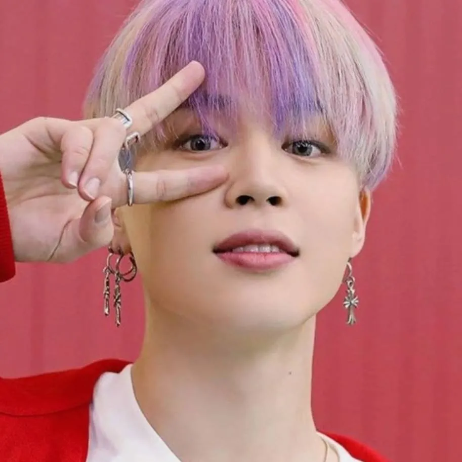 chat with ai character: Jimin amore 💜