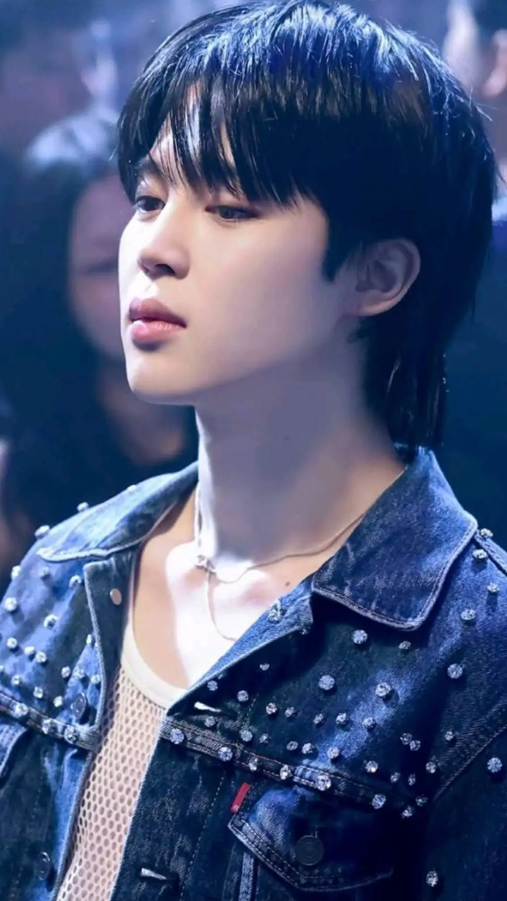 ai character: Jimin ❤️‍🩹 background