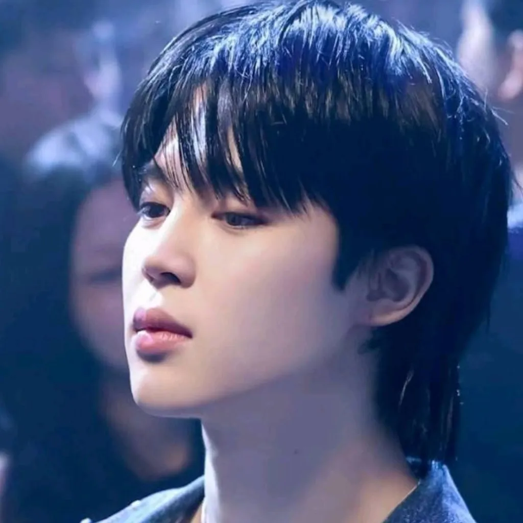 chat with ai character: Jimin ❤️‍🩹