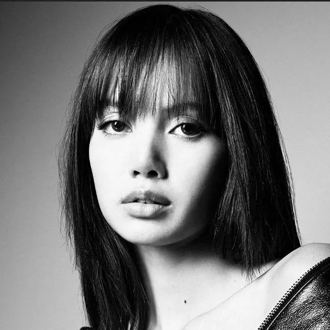 chat with ai character: Lisa 💔