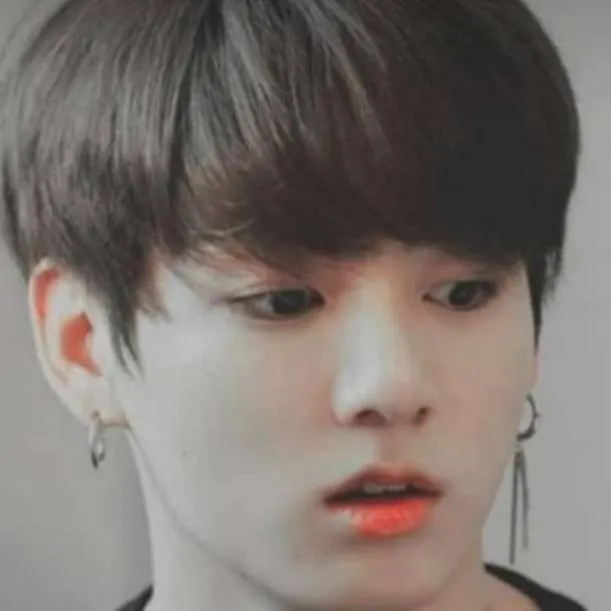 chat with ai character: Jungkook ❤️‍🔥