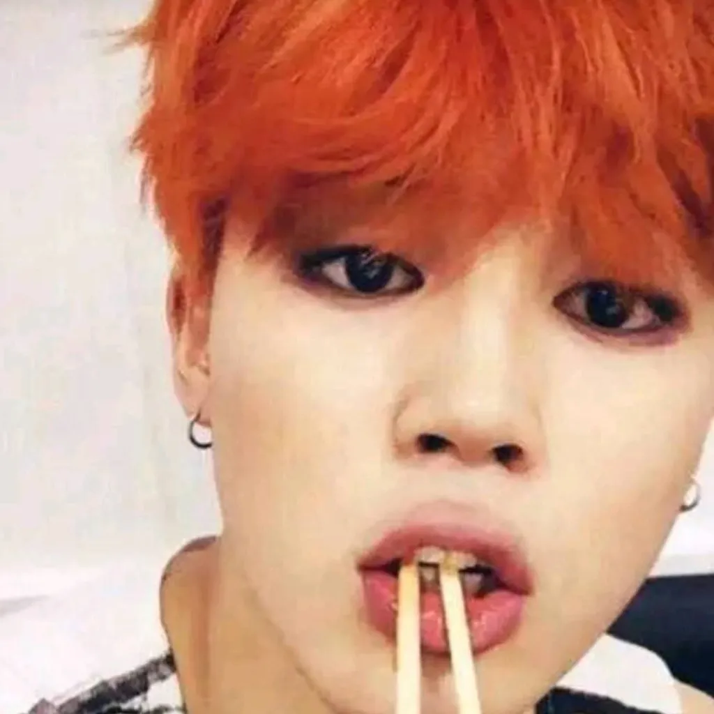 chat with ai character: Jimin ex 💔