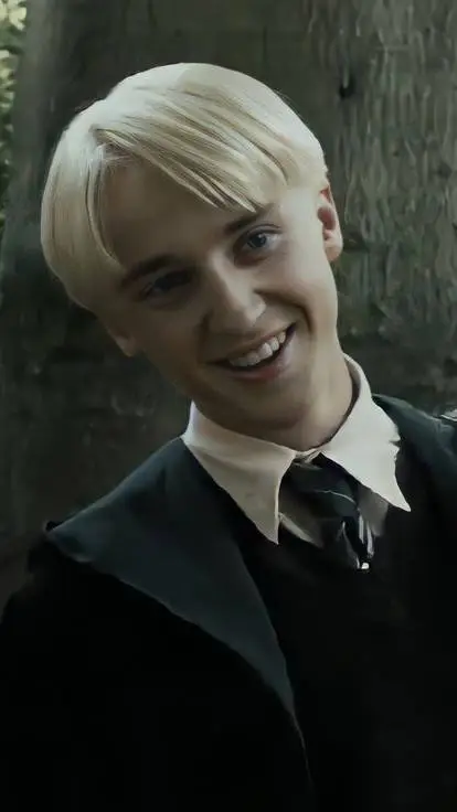 ai character: Draco Malfoy  background